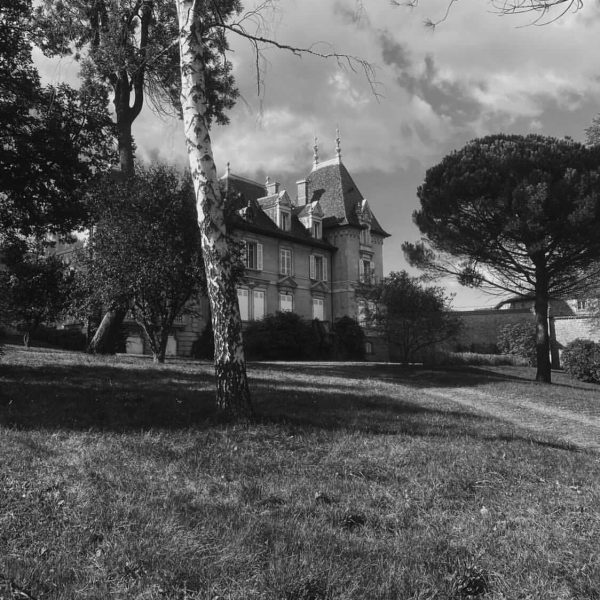 Vieille photo du Château du Bost, à Lyon dans le Beaujolais.